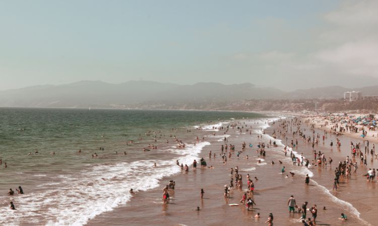 Conoce la historia del turismo en España desde los años cincuenta hasta la actualidad