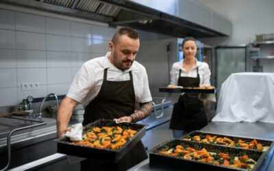 ¿Cómo ser ayudante de cocina? Funciones, habilidades y formación